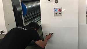 Pressure Adjustment for Plate Cylinder & Anilox Roller